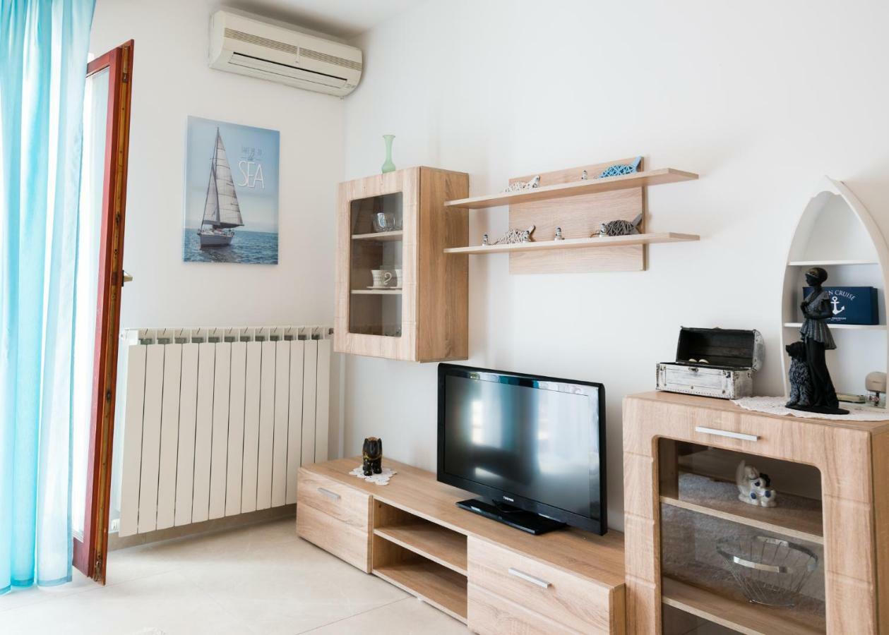 Apartments Alma Crveni Vrh Eksteriør bilde