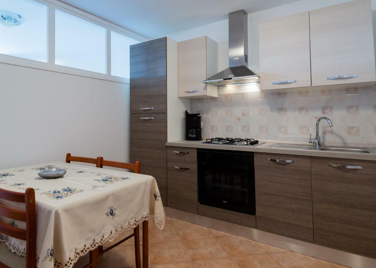 Apartments Alma Crveni Vrh Eksteriør bilde