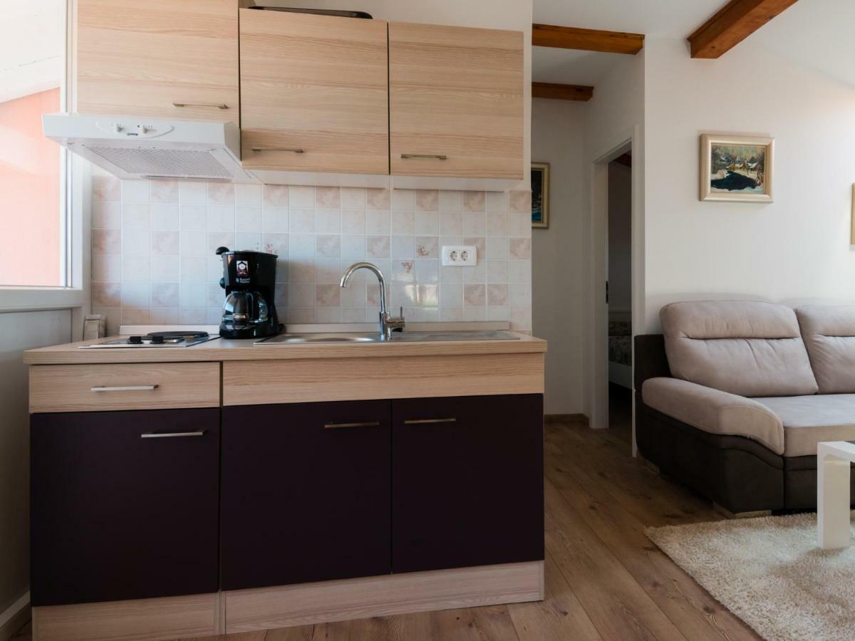 Apartments Alma Crveni Vrh Eksteriør bilde